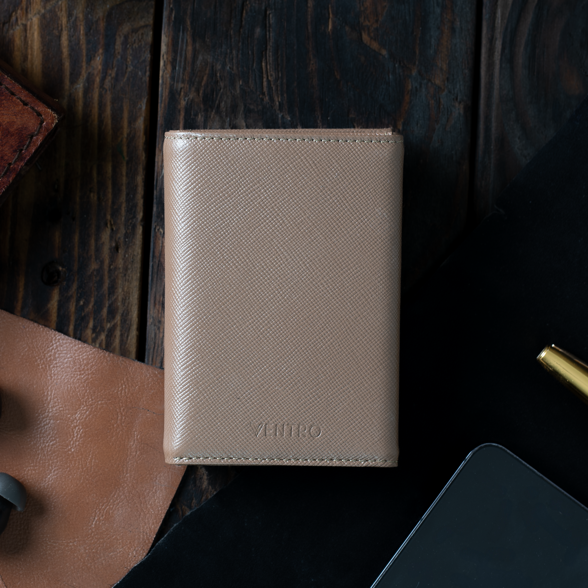 Genesis Élan | Saffiano Leather